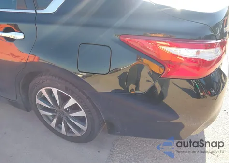 2017 Nissan Altima 2.5 Sl z USA, uszkodzony, nr VIN 1N4AL3AP7HC245242